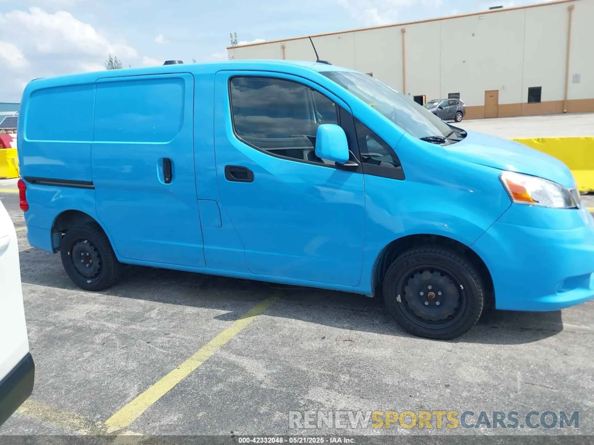 13 Photograph of a damaged car 3N6CM0KN0MK693609 NISSAN NV200  CARGO 2021