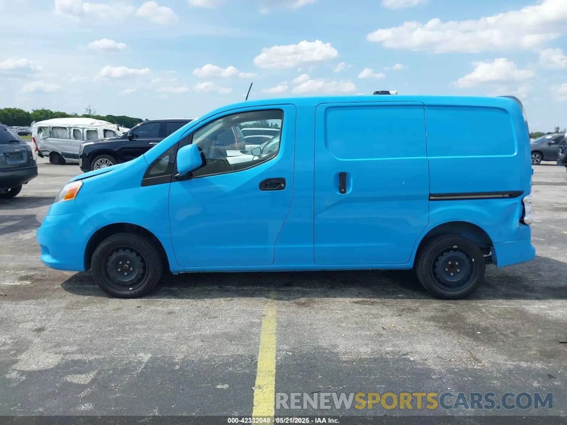 14 Photograph of a damaged car 3N6CM0KN0MK693609 NISSAN NV200  CARGO 2021