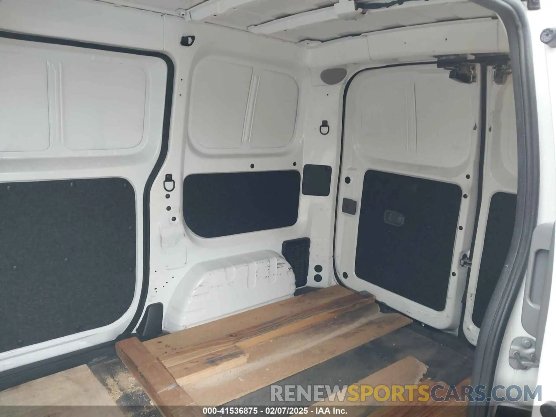 20 Photograph of a damaged car 3N6CM0KN1MK701085 NISSAN NV200  CARGO 2021