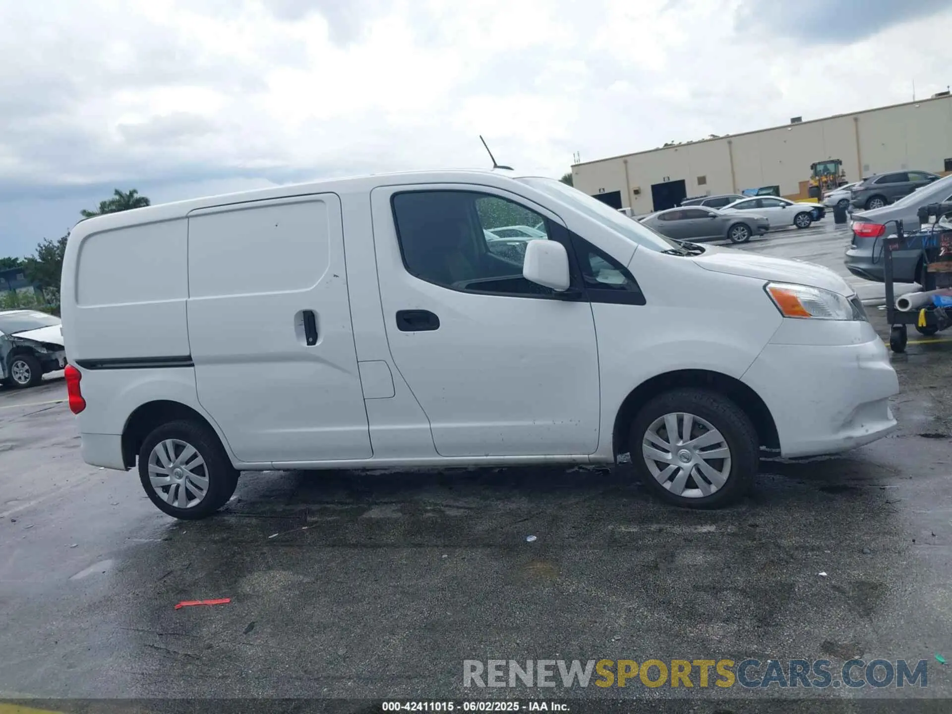13 Photograph of a damaged car 3N6CM0KN2MK705758 NISSAN NV200  CARGO 2021