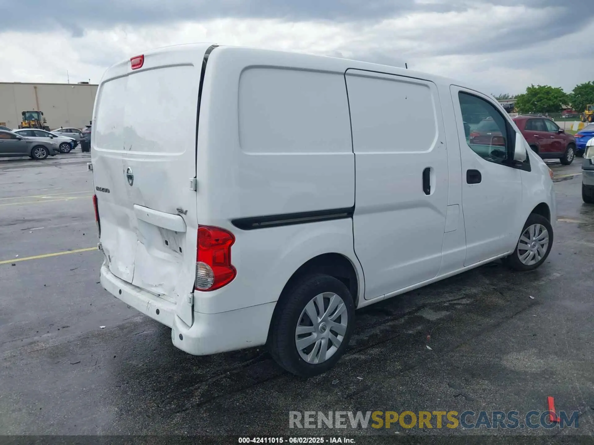 4 Photograph of a damaged car 3N6CM0KN2MK705758 NISSAN NV200  CARGO 2021