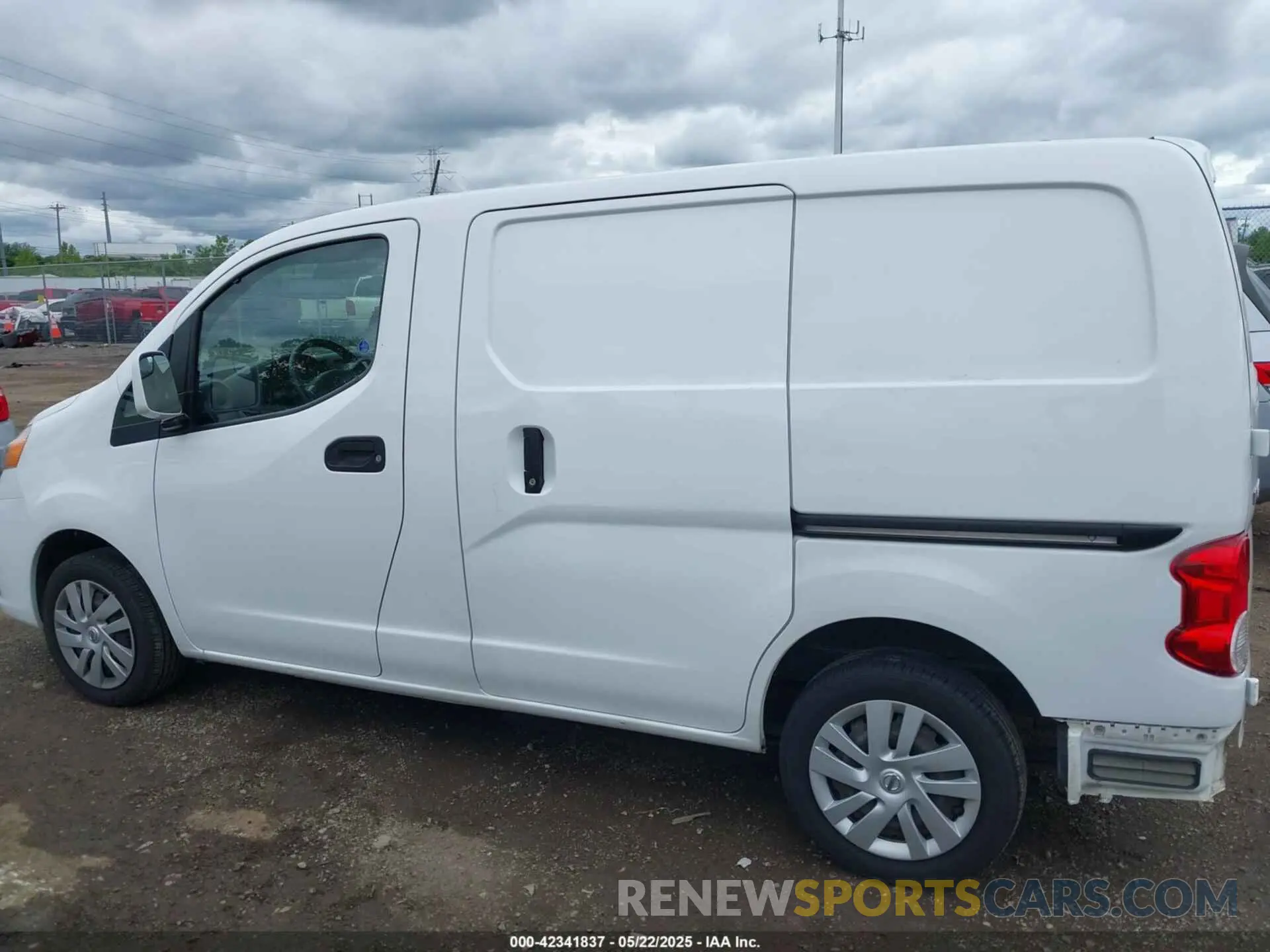 15 Photograph of a damaged car 3N6CM0KN3MK695547 NISSAN NV200  CARGO 2021