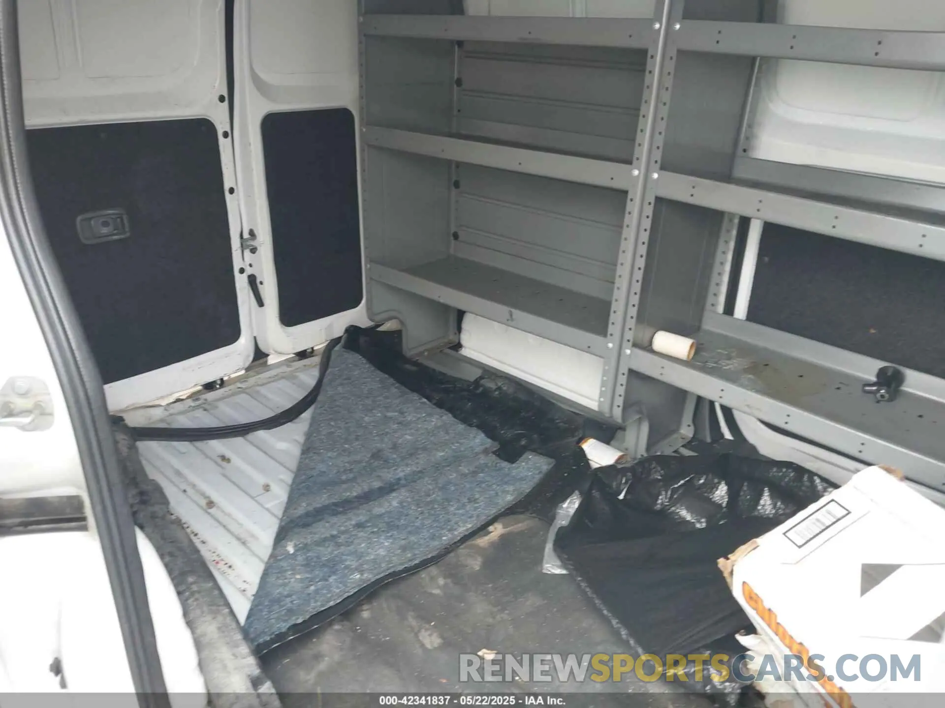 8 Photograph of a damaged car 3N6CM0KN3MK695547 NISSAN NV200  CARGO 2021