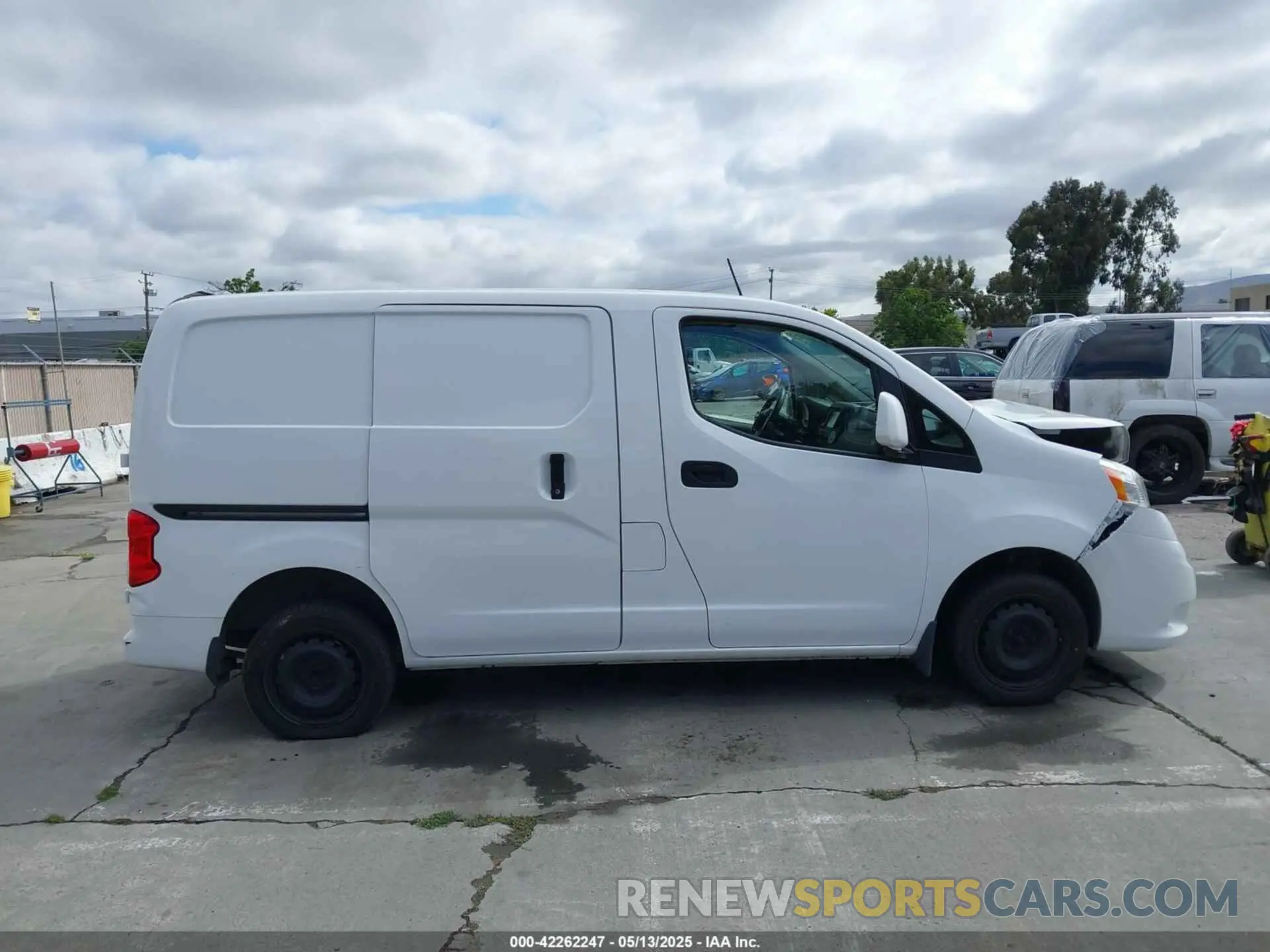 13 Photograph of a damaged car 3N6CM0KN3MK706501 NISSAN NV200  CARGO 2021