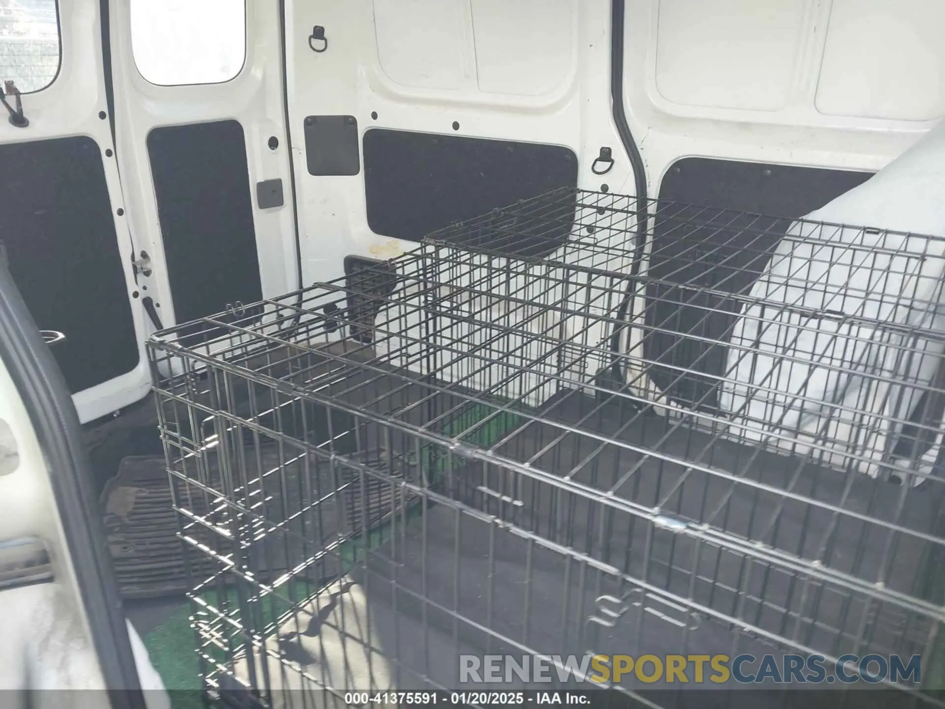 8 Photograph of a damaged car 3N6CM0KN4MK705700 NISSAN NV200  CARGO 2021