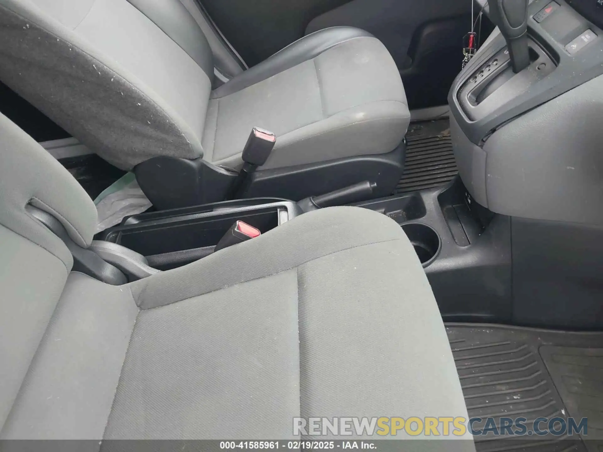 5 Photograph of a damaged car 3N6CM0KN6MK692142 NISSAN NV200  CARGO 2021