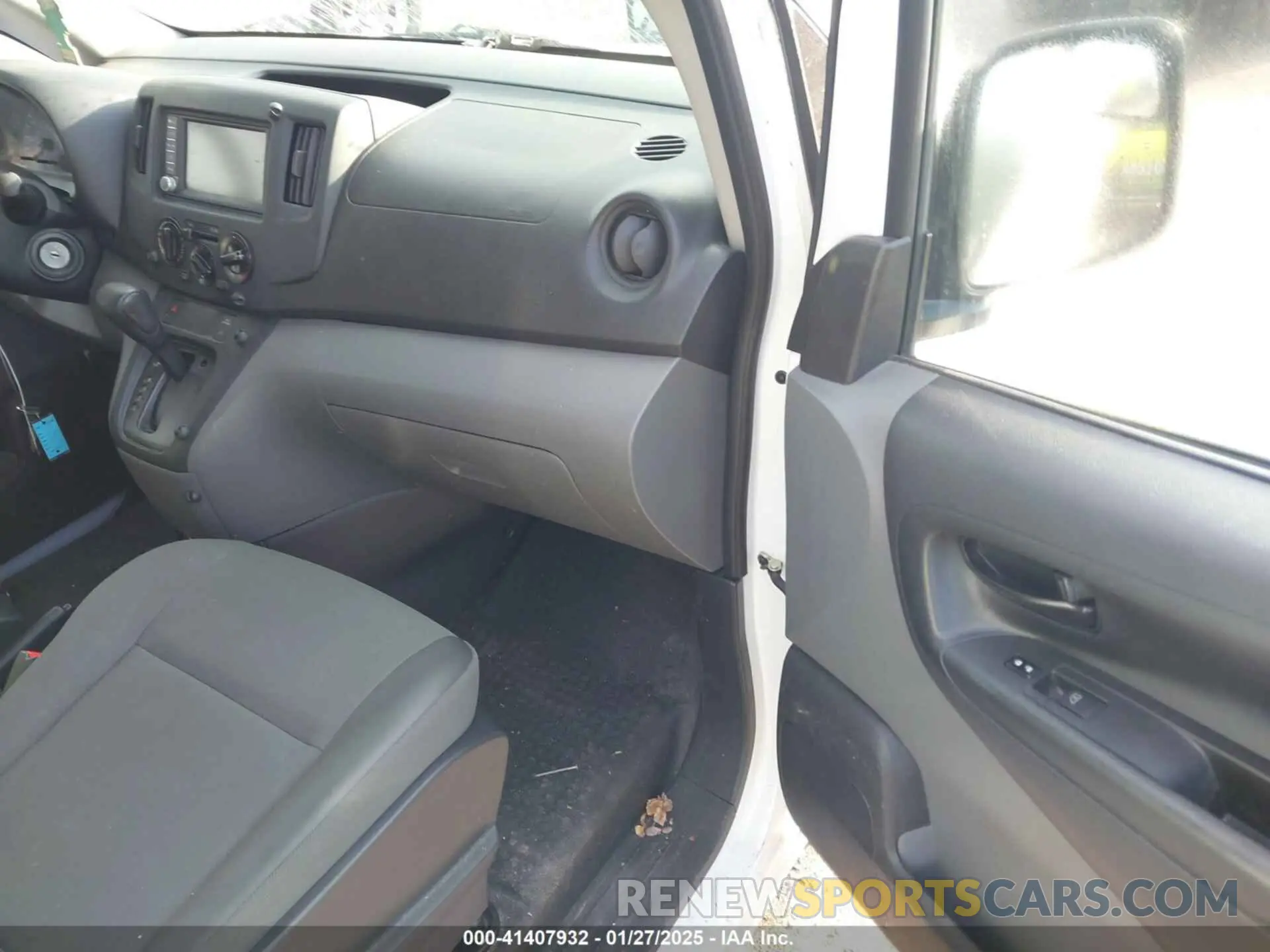 5 Photograph of a damaged car 3N6CM0KN6MK706475 NISSAN NV200  CARGO 2021