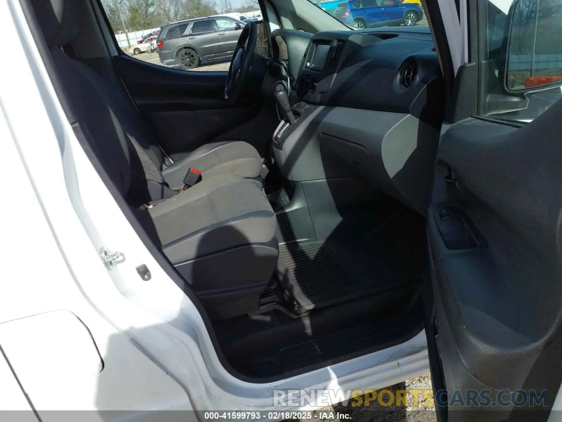 5 Photograph of a damaged car 3N6CM0KN7MK706033 NISSAN NV200  CARGO 2021