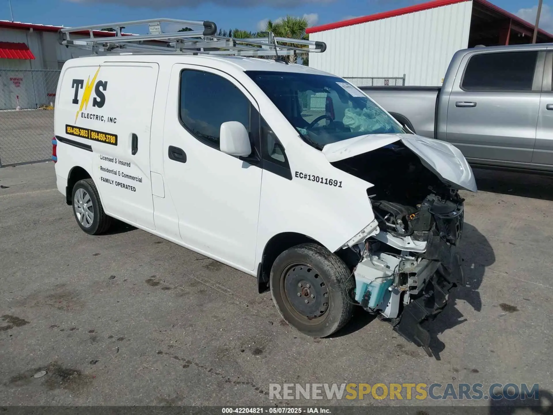 1 Photograph of a damaged car 3N6CM0KN8MK693664 NISSAN NV200  CARGO 2021