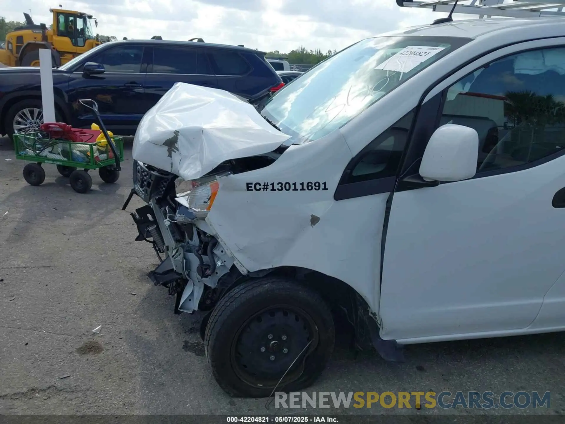 6 Photograph of a damaged car 3N6CM0KN8MK693664 NISSAN NV200  CARGO 2021