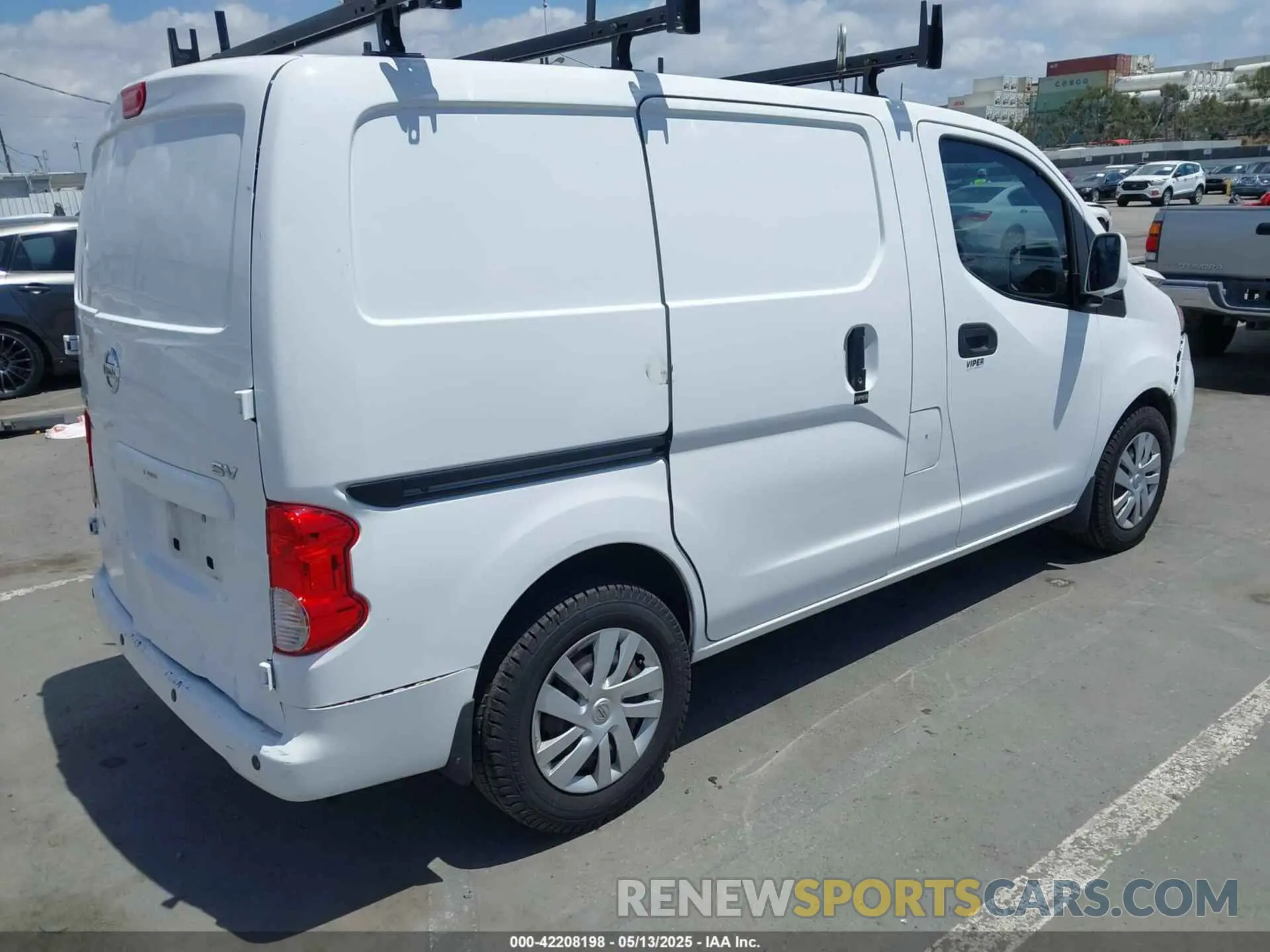4 Photograph of a damaged car 3N6CM0KN8MK696922 NISSAN NV200  CARGO 2021