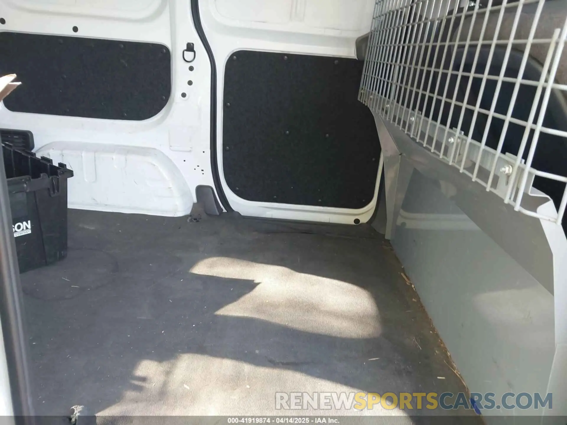 8 Photograph of a damaged car 3N6CM0KN8MK699187 NISSAN NV200  CARGO 2021