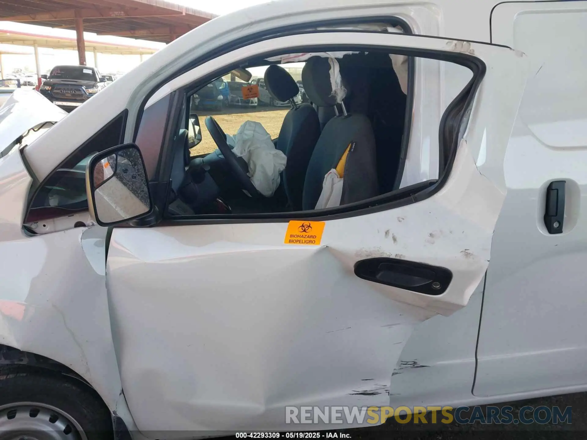 11 Photograph of a damaged car 3N6CM0KN8MK699951 NISSAN NV200  CARGO 2021