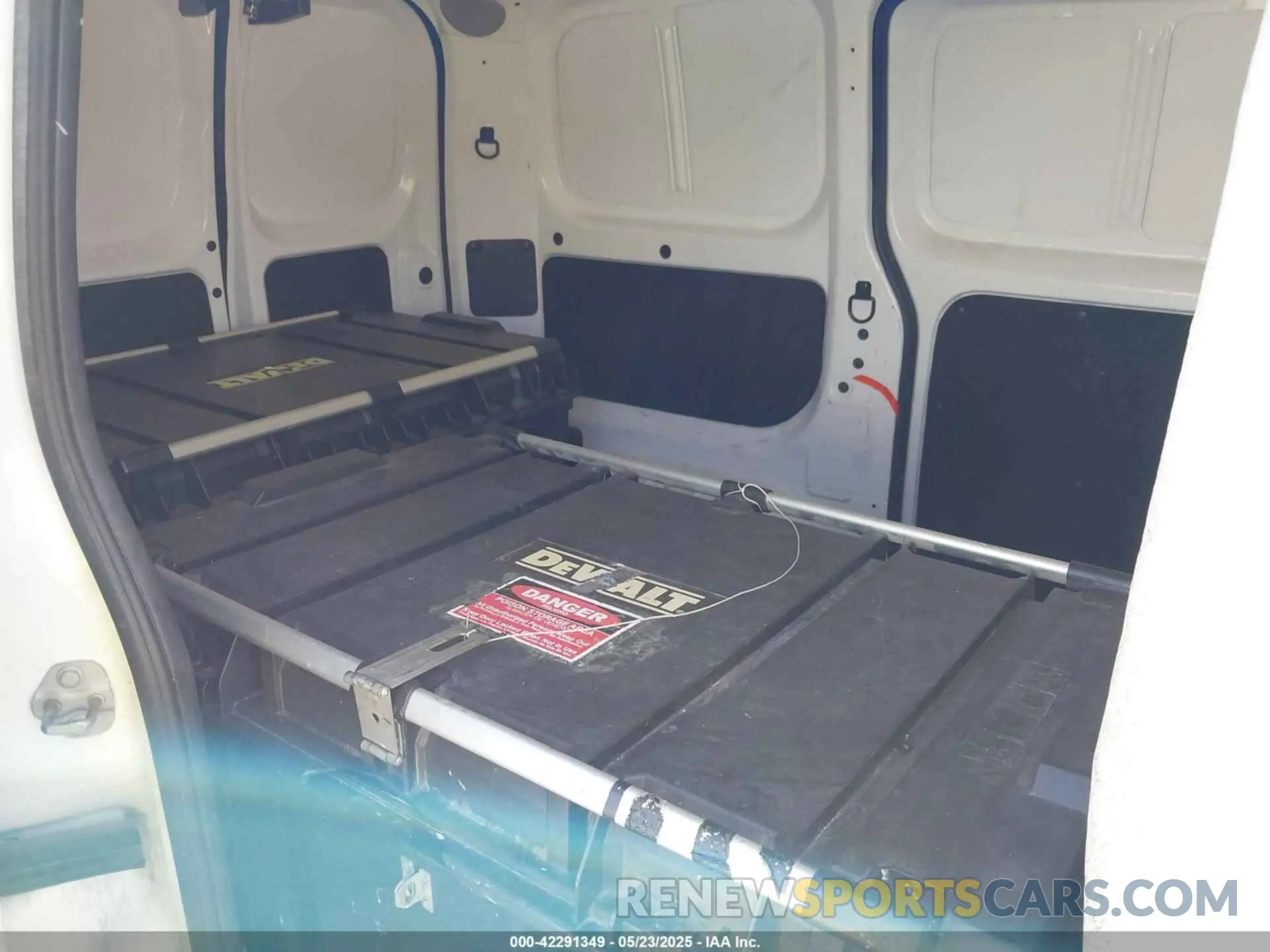 8 Photograph of a damaged car 3N6CM0KN9MK703084 NISSAN NV200  CARGO 2021