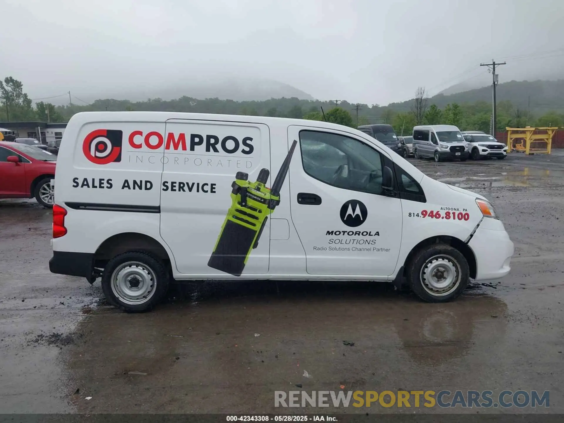 13 Photograph of a damaged car 3N6CM0KNXMK690197 NISSAN NV200  CARGO 2021