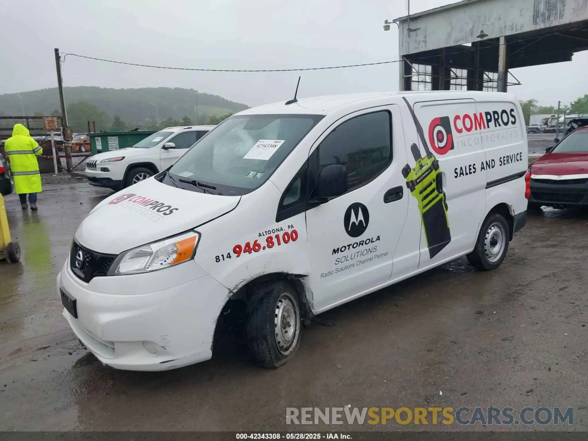 2 Photograph of a damaged car 3N6CM0KNXMK690197 NISSAN NV200  CARGO 2021