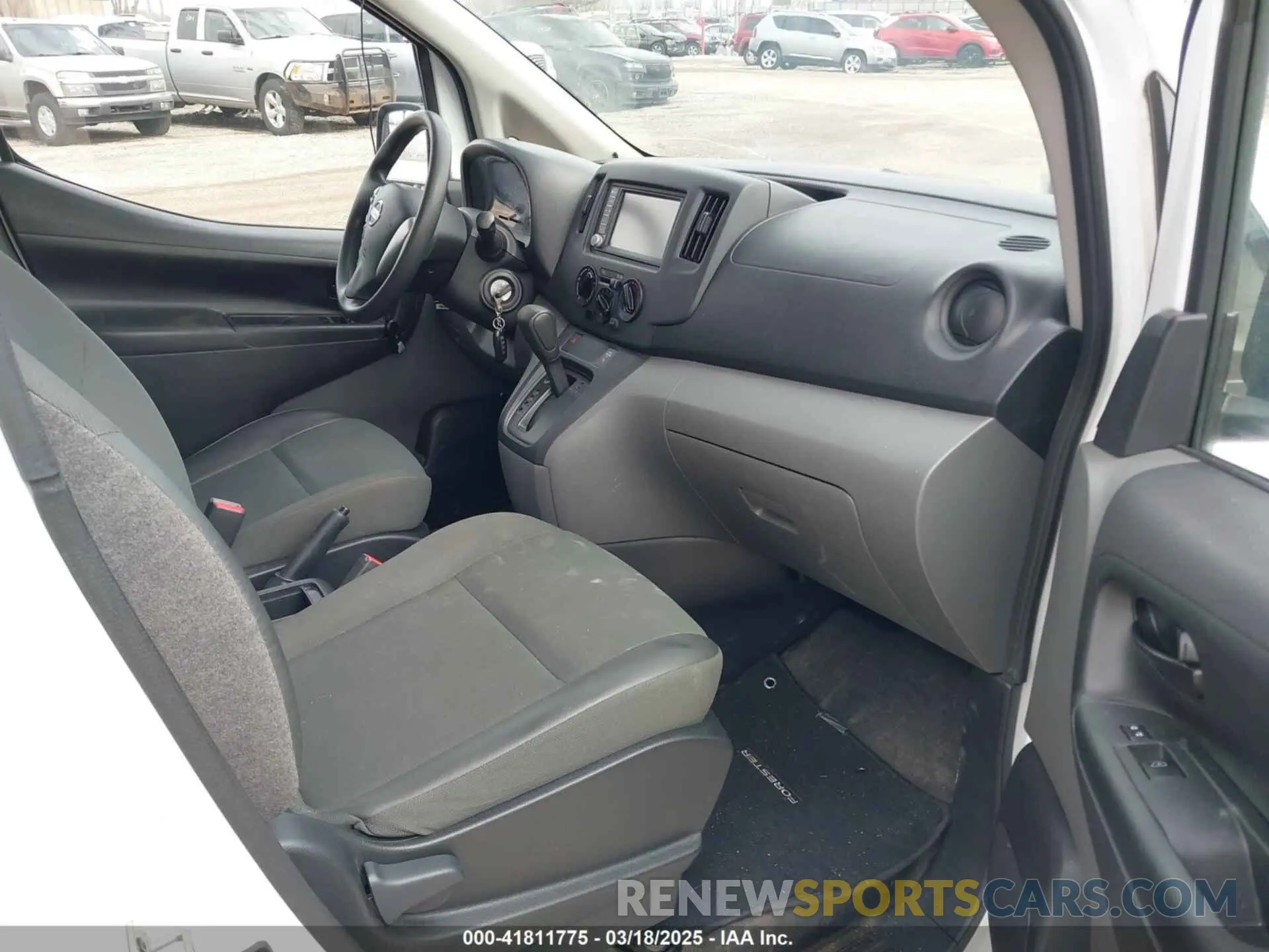 5 Photograph of a damaged car 3N6CM0KNXLK690490 NISSAN NV200 COMPACT CARGO 2020