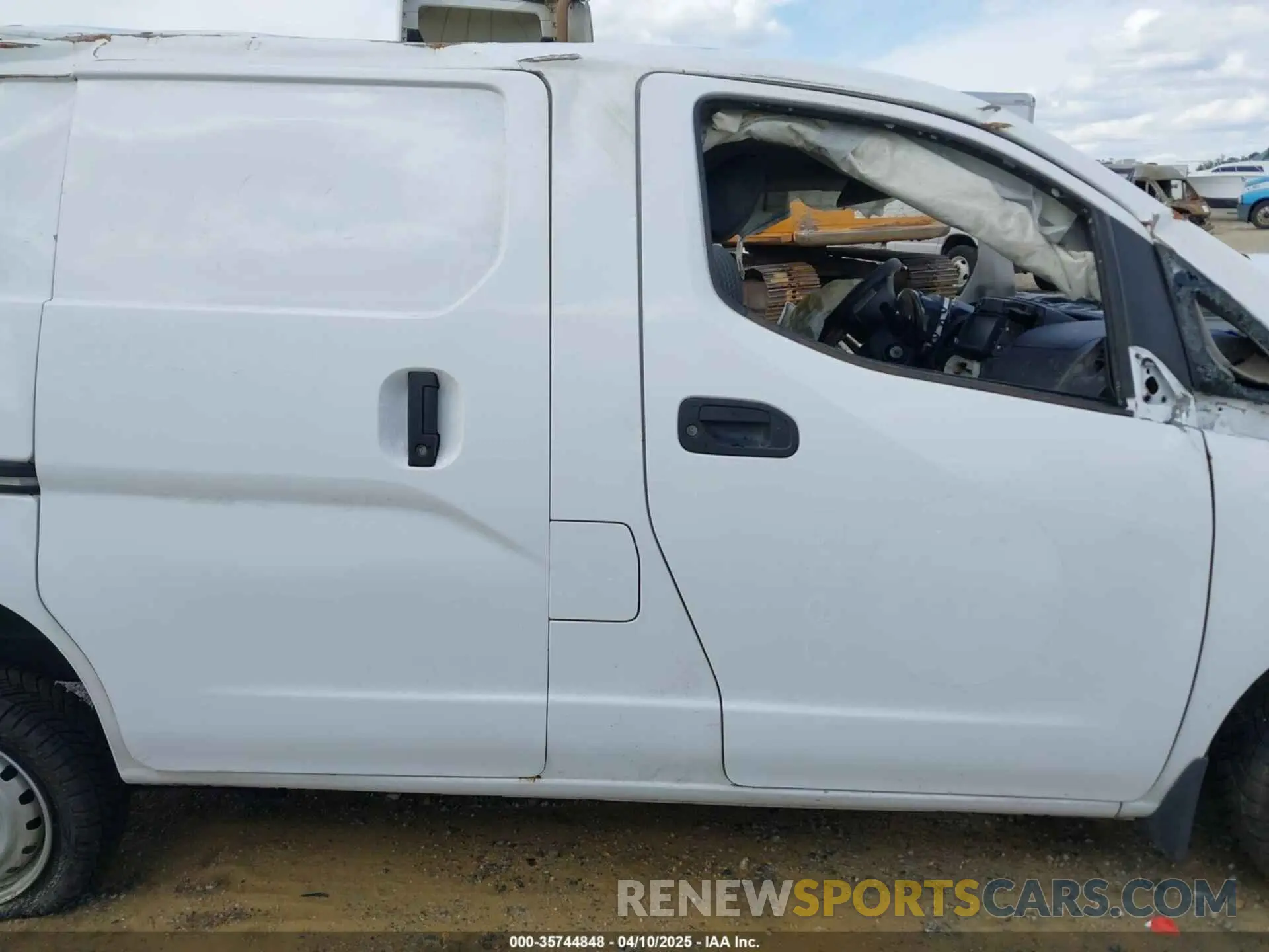 12 Photograph of a damaged car 3N6CM0KN9MK695343 NISSAN NV200 COMPACT CARGO 2021