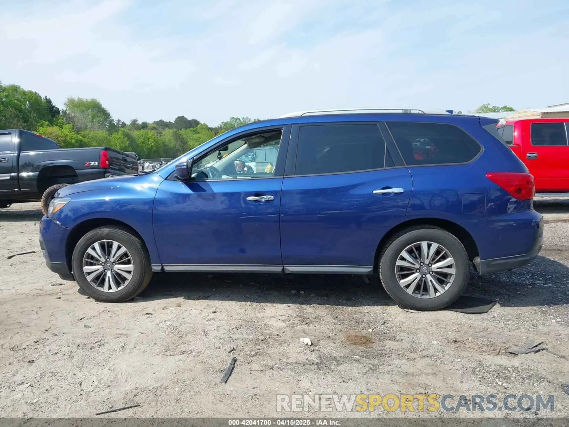 14 Photograph of a damaged car 5N1DR2MM0KC577690 NISSAN PATHFINDER 2019