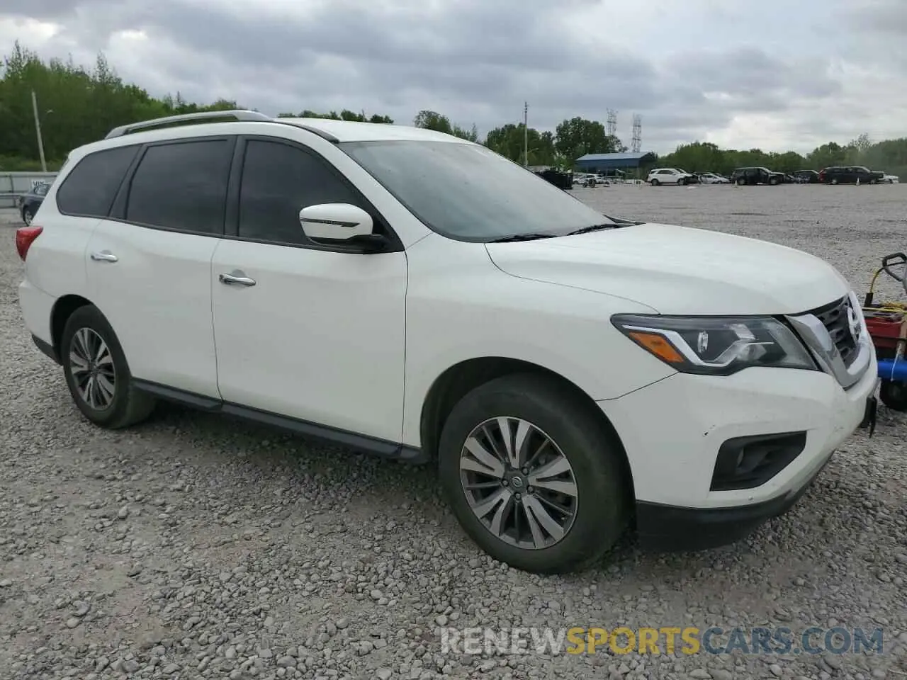 4 Photograph of a damaged car 5N1DR2MM0KC590634 NISSAN PATHFINDER 2019