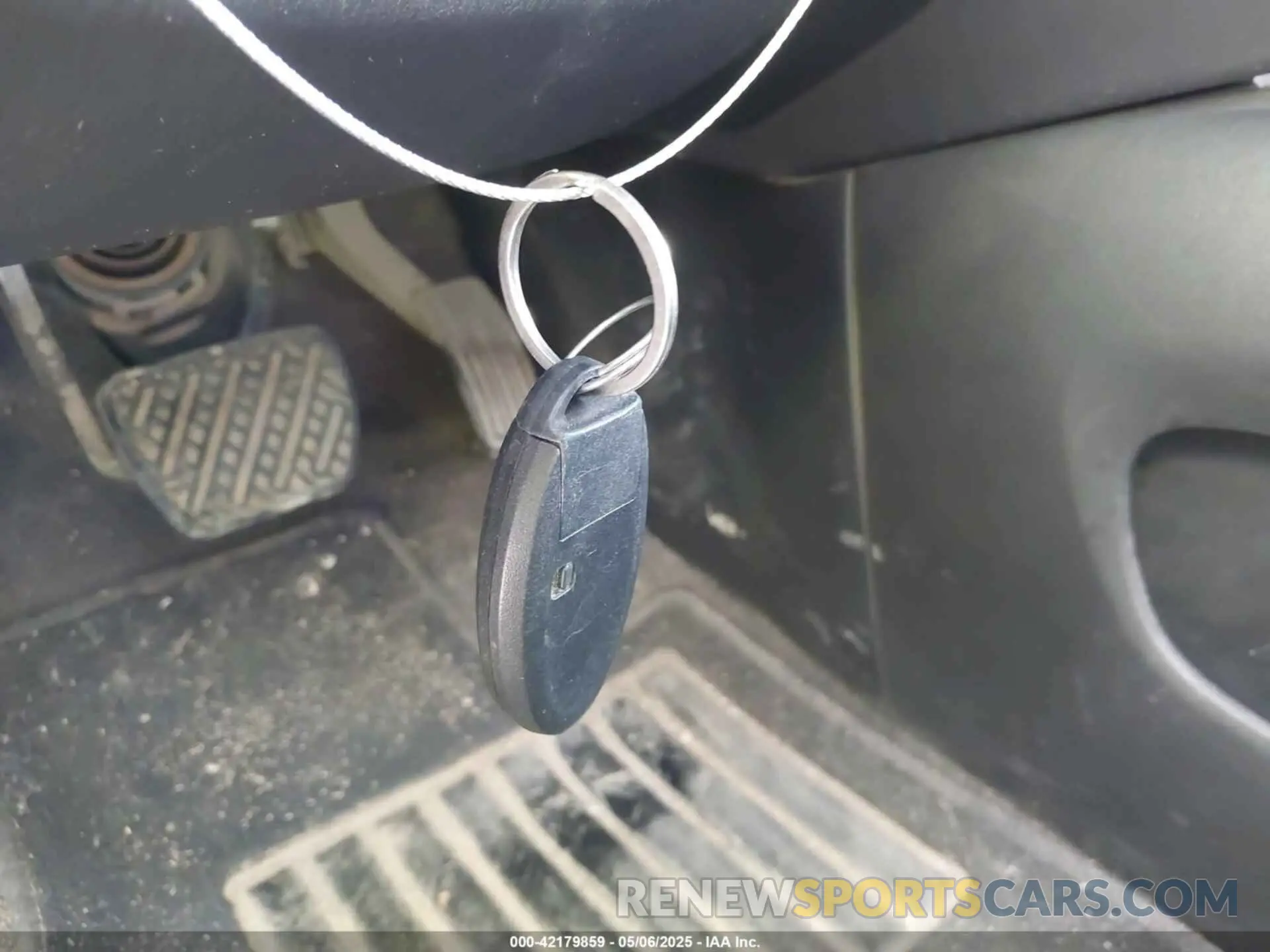 11 Photograph of a damaged car 5N1DR2MM0KC595624 NISSAN PATHFINDER 2019