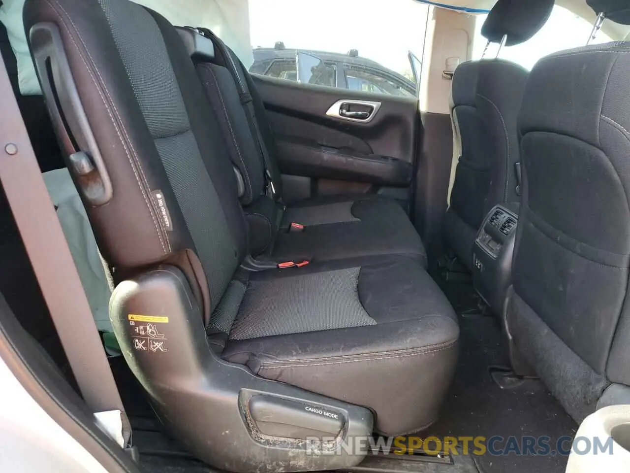 11 Photograph of a damaged car 5N1DR2MM0KC646152 NISSAN PATHFINDER 2019