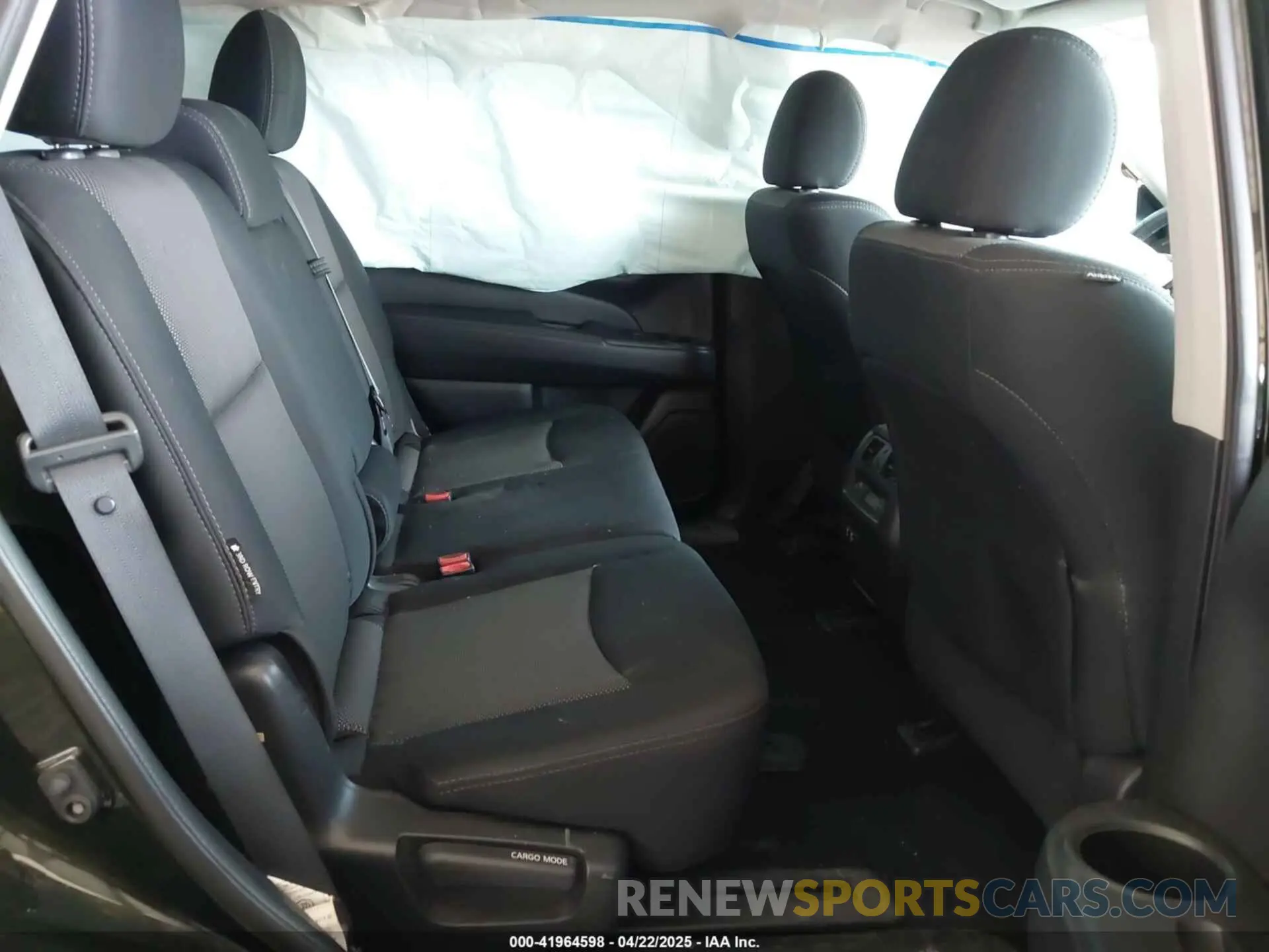 8 Photograph of a damaged car 5N1DR2MM2KC576444 NISSAN PATHFINDER 2019