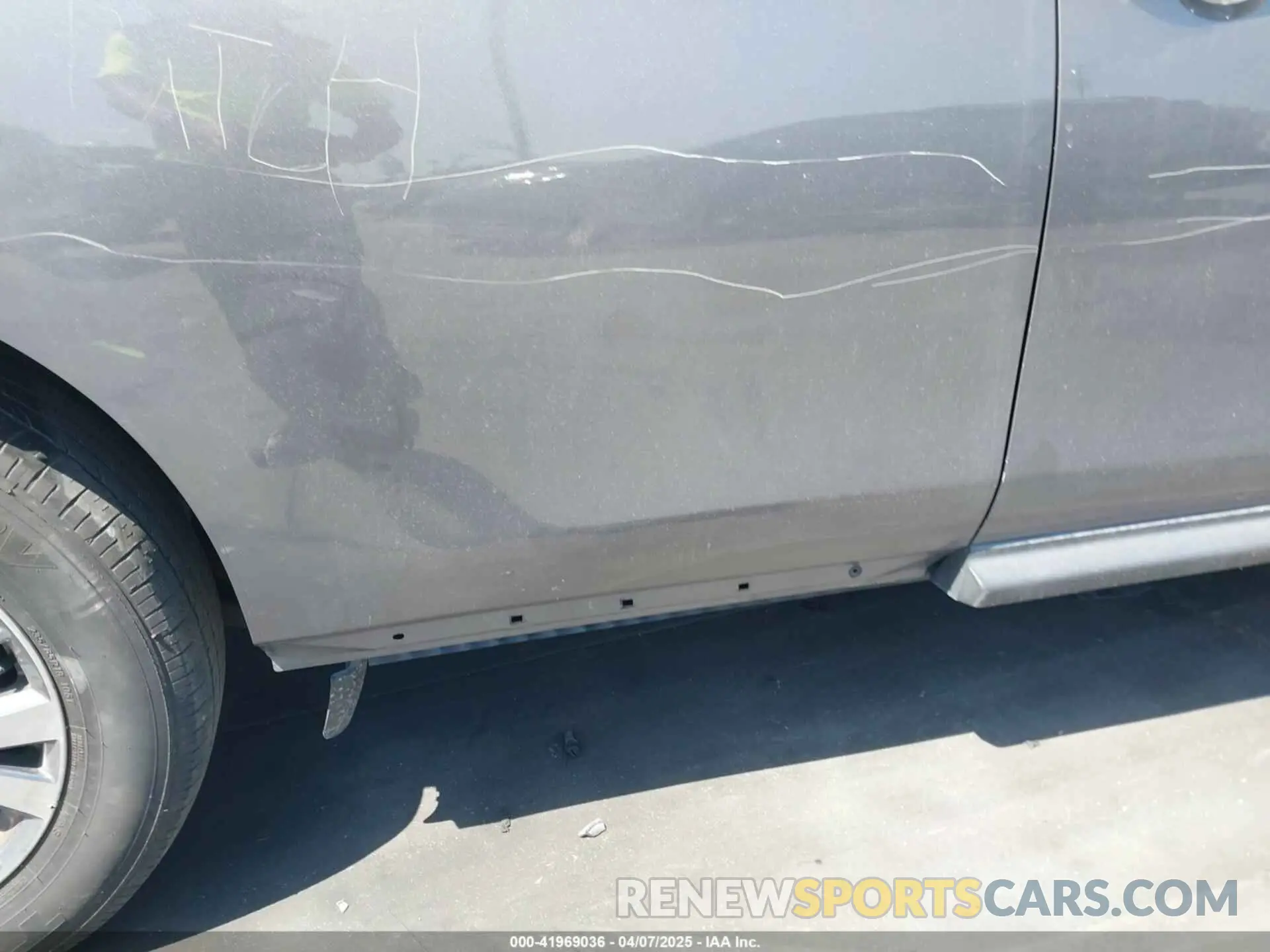 19 Photograph of a damaged car 5N1DR2MM2KC606350 NISSAN PATHFINDER 2019