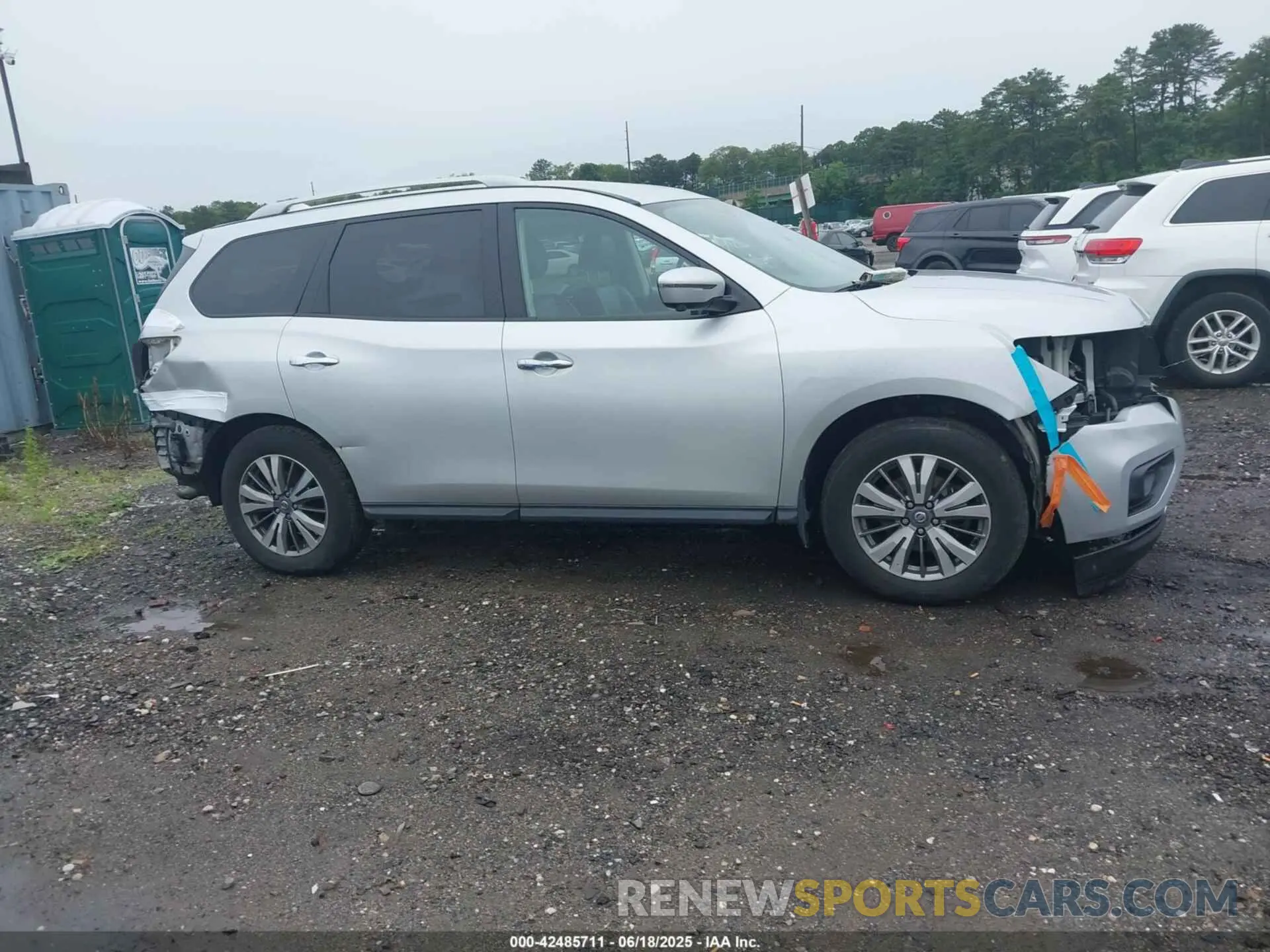 13 Photograph of a damaged car 5N1DR2MM2KC621799 NISSAN PATHFINDER 2019