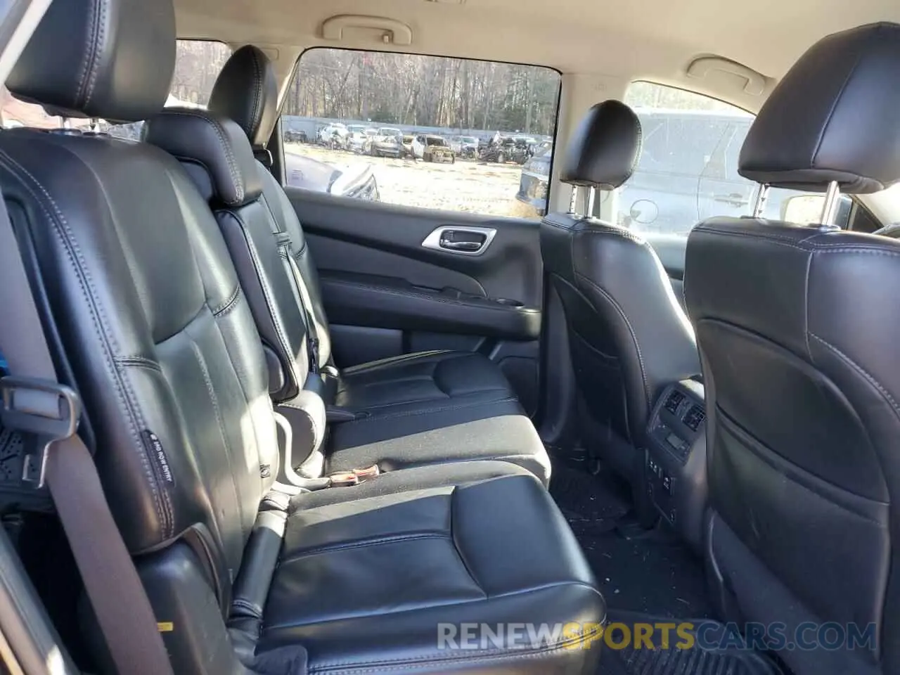 11 Photograph of a damaged car 5N1DR2MM3KC588909 NISSAN PATHFINDER 2019