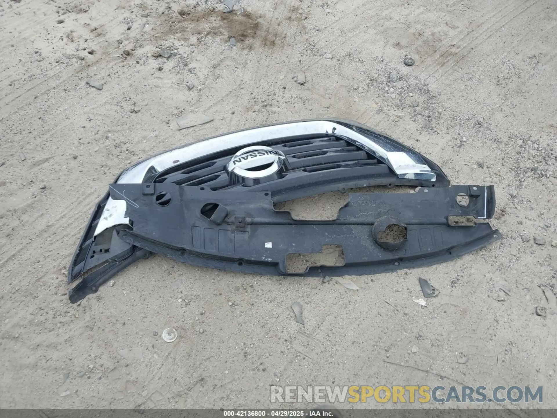 12 Photograph of a damaged car 5N1DR2MM3KC633573 NISSAN PATHFINDER 2019