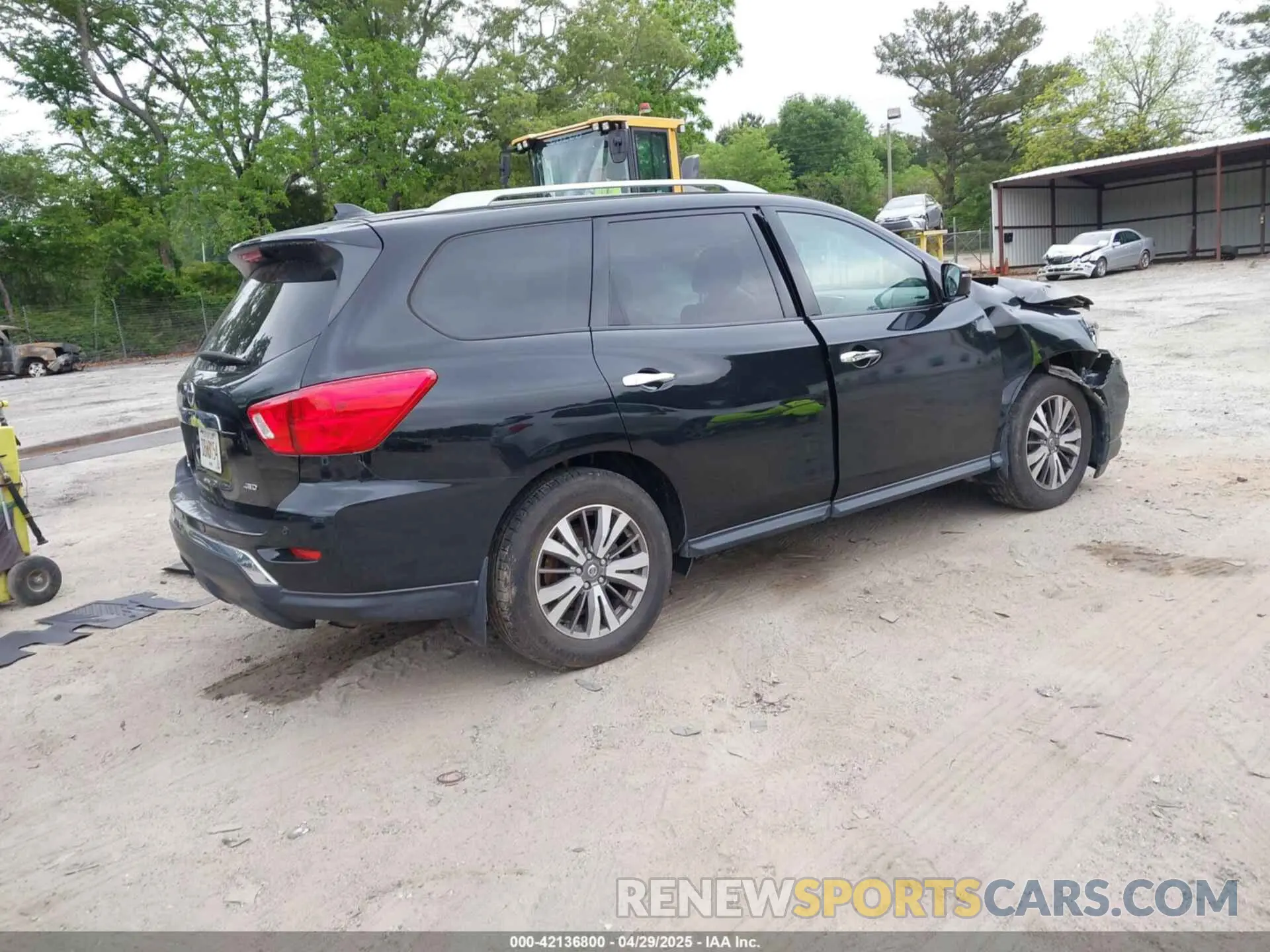 4 Photograph of a damaged car 5N1DR2MM3KC633573 NISSAN PATHFINDER 2019