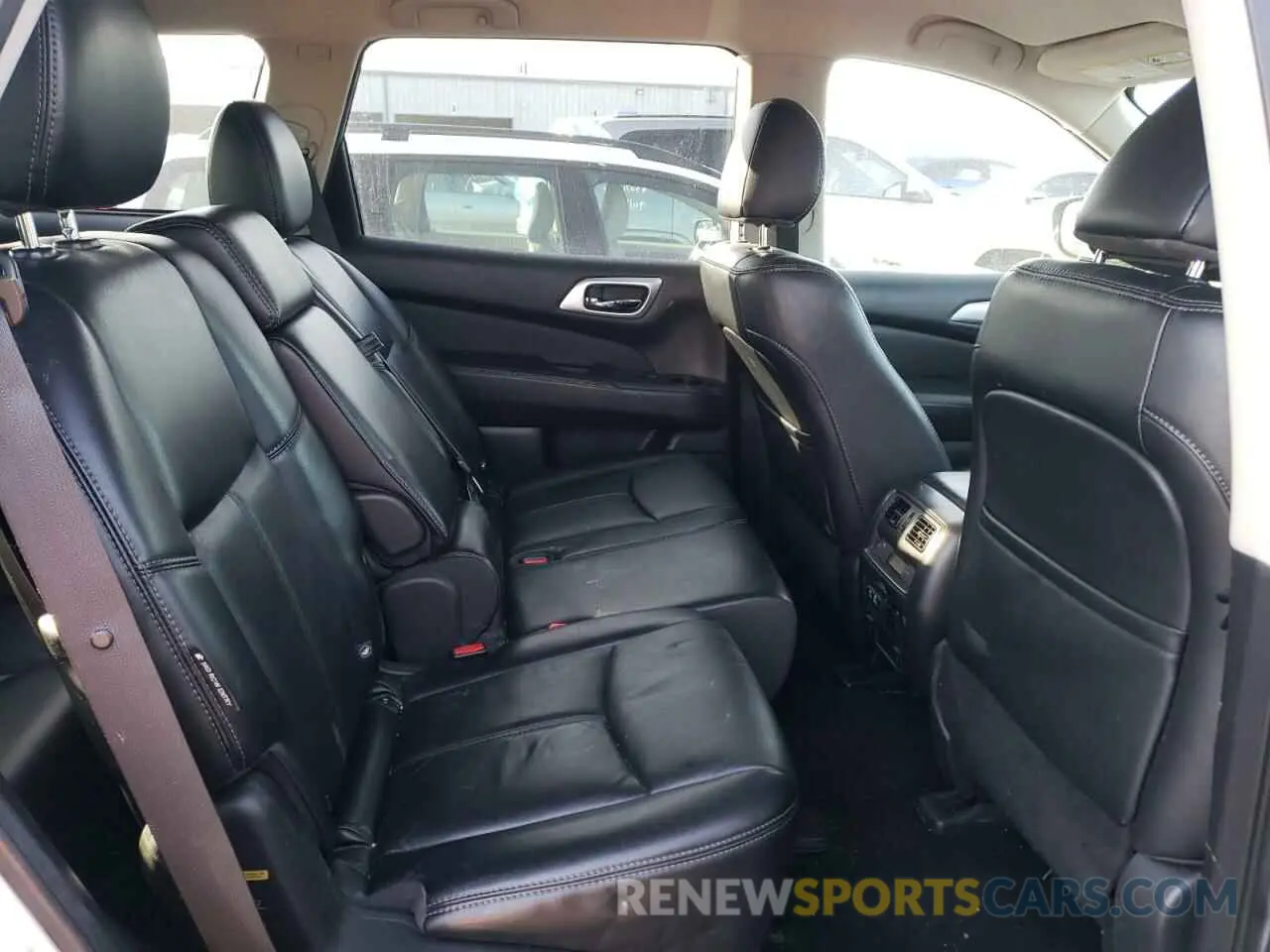 11 Photograph of a damaged car 5N1DR2MM3KC636358 NISSAN PATHFINDER 2019