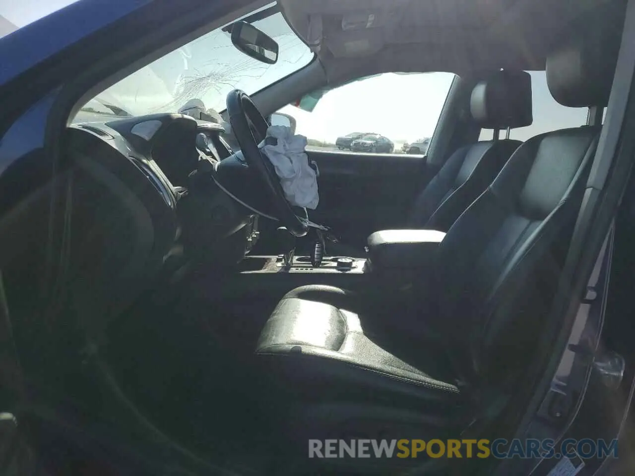 7 Photograph of a damaged car 5N1DR2MM4KC616572 NISSAN PATHFINDER 2019