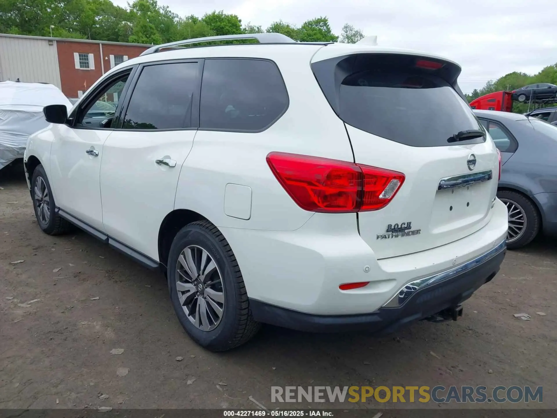 3 Photograph of a damaged car 5N1DR2MM5KC577300 NISSAN PATHFINDER 2019