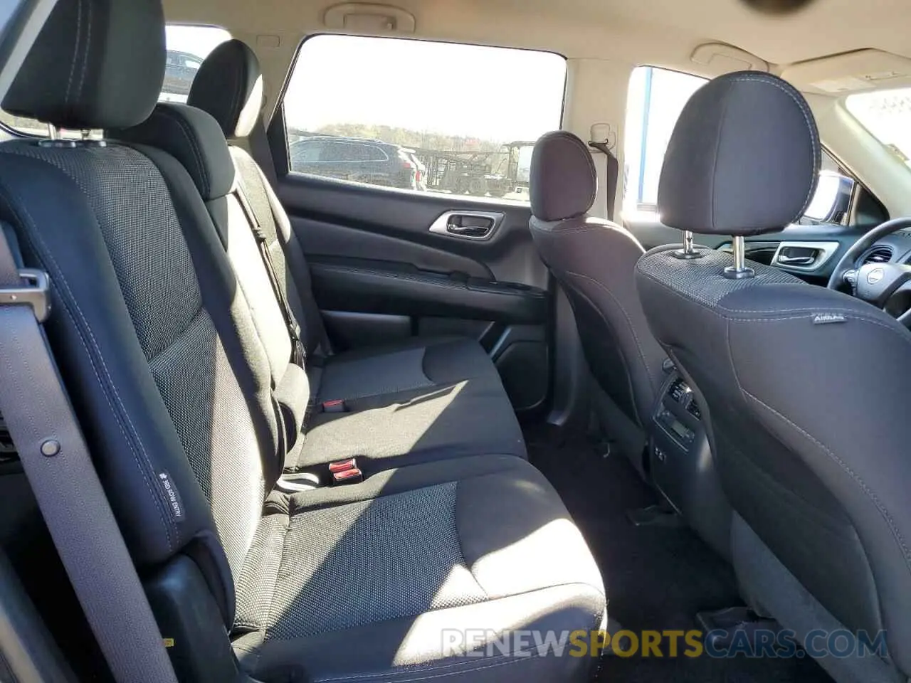 11 Photograph of a damaged car 5N1DR2MM5KC593108 NISSAN PATHFINDER 2019