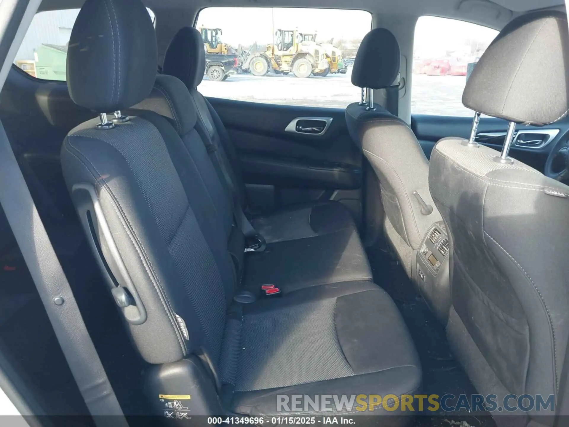 8 Photograph of a damaged car 5N1DR2MM5KC653839 NISSAN PATHFINDER 2019