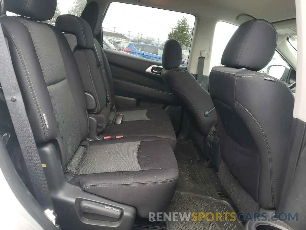 11 Photograph of a damaged car 5N1DR2MM6KC589634 NISSAN PATHFINDER 2019