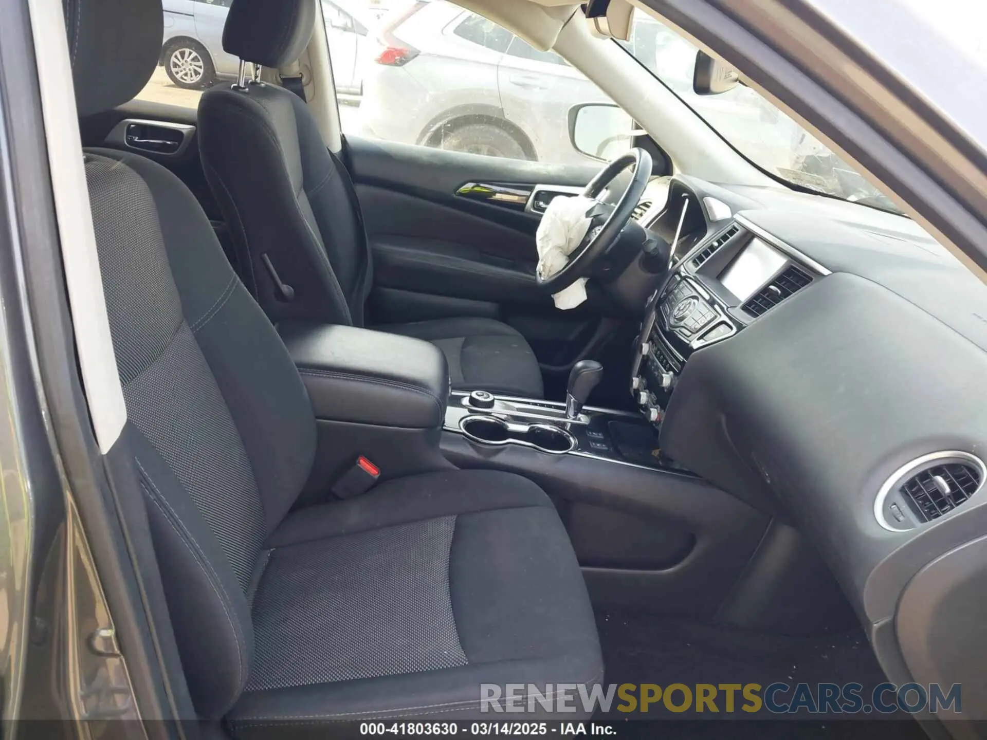 5 Photograph of a damaged car 5N1DR2MM6KC591691 NISSAN PATHFINDER 2019