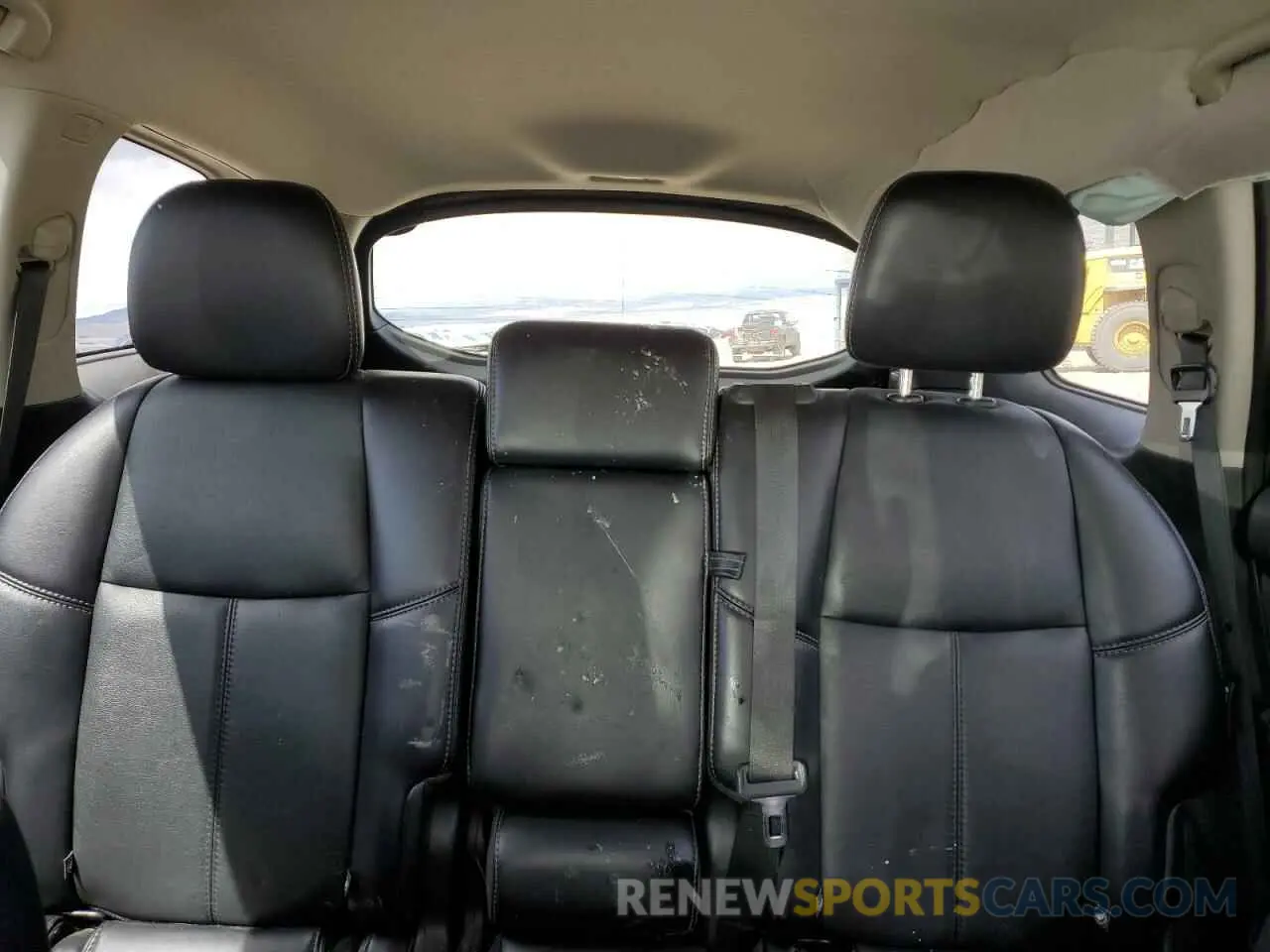 10 Photograph of a damaged car 5N1DR2MM6KC619604 NISSAN PATHFINDER 2019