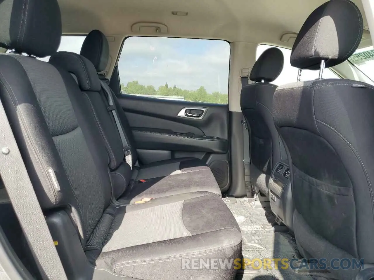 11 Photograph of a damaged car 5N1DR2MM7KC588394 NISSAN PATHFINDER 2019