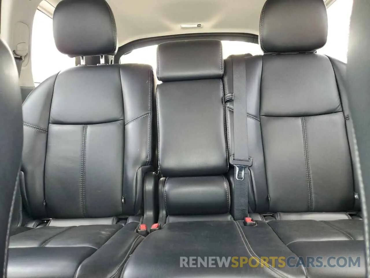 10 Photograph of a damaged car 5N1DR2MM7KC593207 NISSAN PATHFINDER 2019
