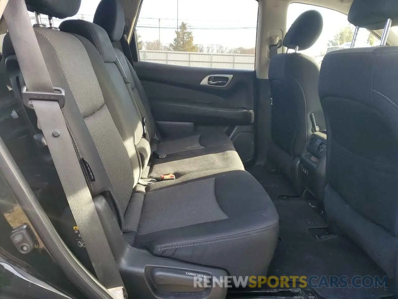 11 Photograph of a damaged car 5N1DR2MM7KC594289 NISSAN PATHFINDER 2019