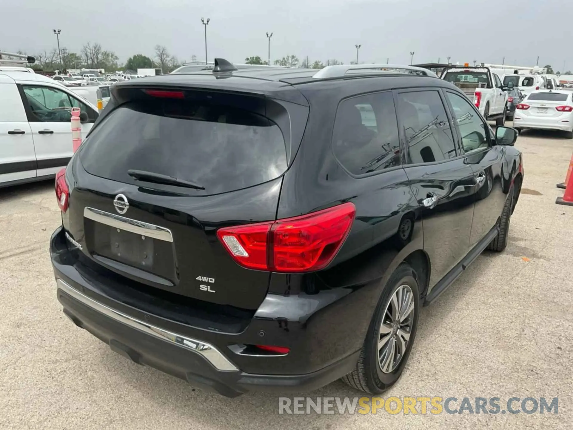 10 Photograph of a damaged car 5N1DR2MM7KC612676 NISSAN PATHFINDER 2019