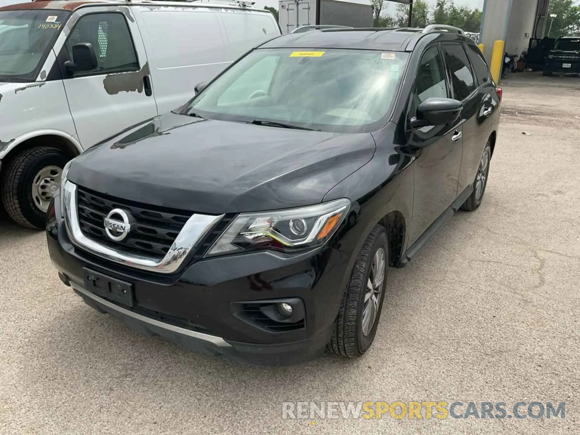 18 Photograph of a damaged car 5N1DR2MM7KC612676 NISSAN PATHFINDER 2019