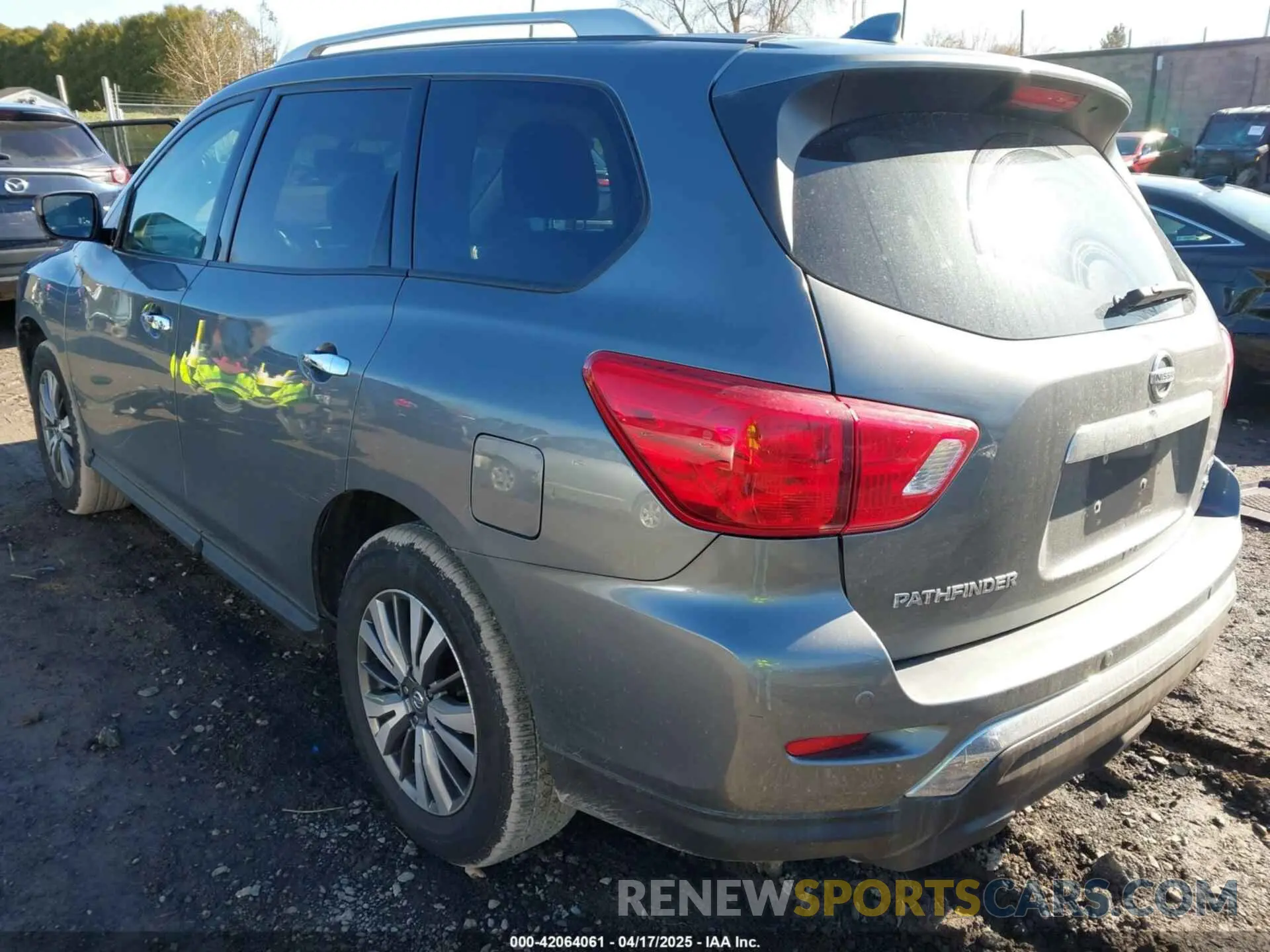 3 Photograph of a damaged car 5N1DR2MM7KC627310 NISSAN PATHFINDER 2019