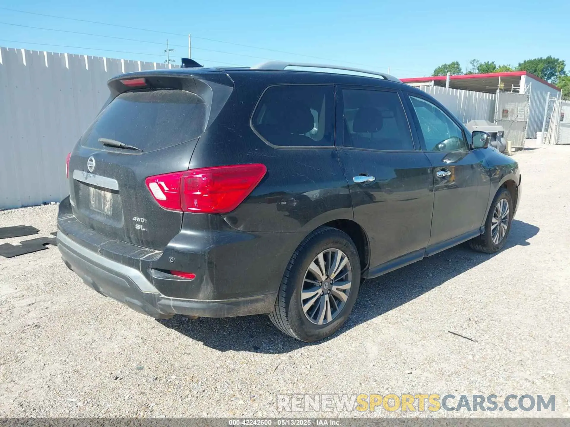 4 Photograph of a damaged car 5N1DR2MM7KC635861 NISSAN PATHFINDER 2019