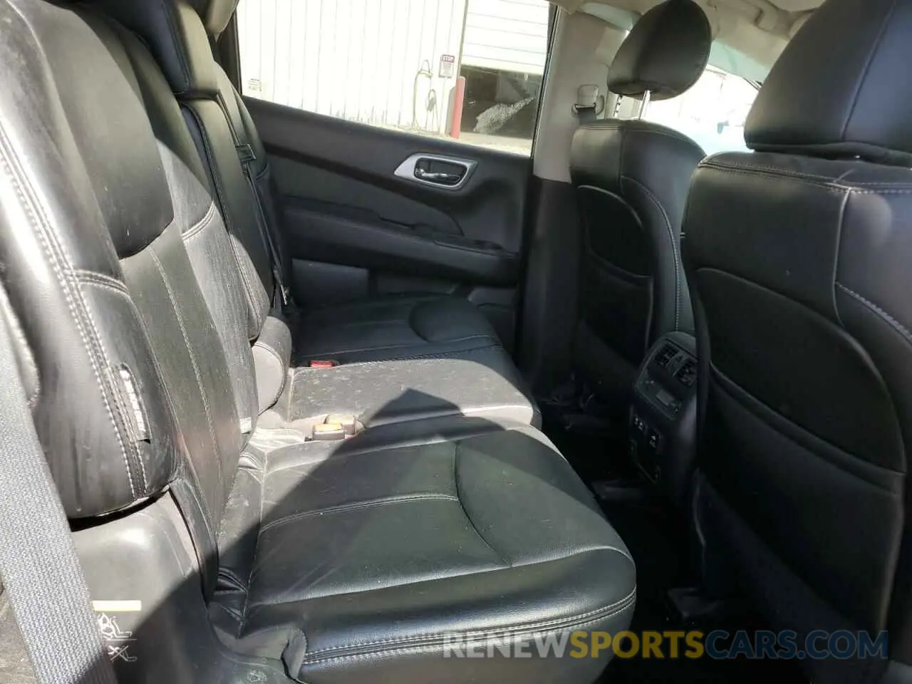 11 Photograph of a damaged car 5N1DR2MM7KC637058 NISSAN PATHFINDER 2019
