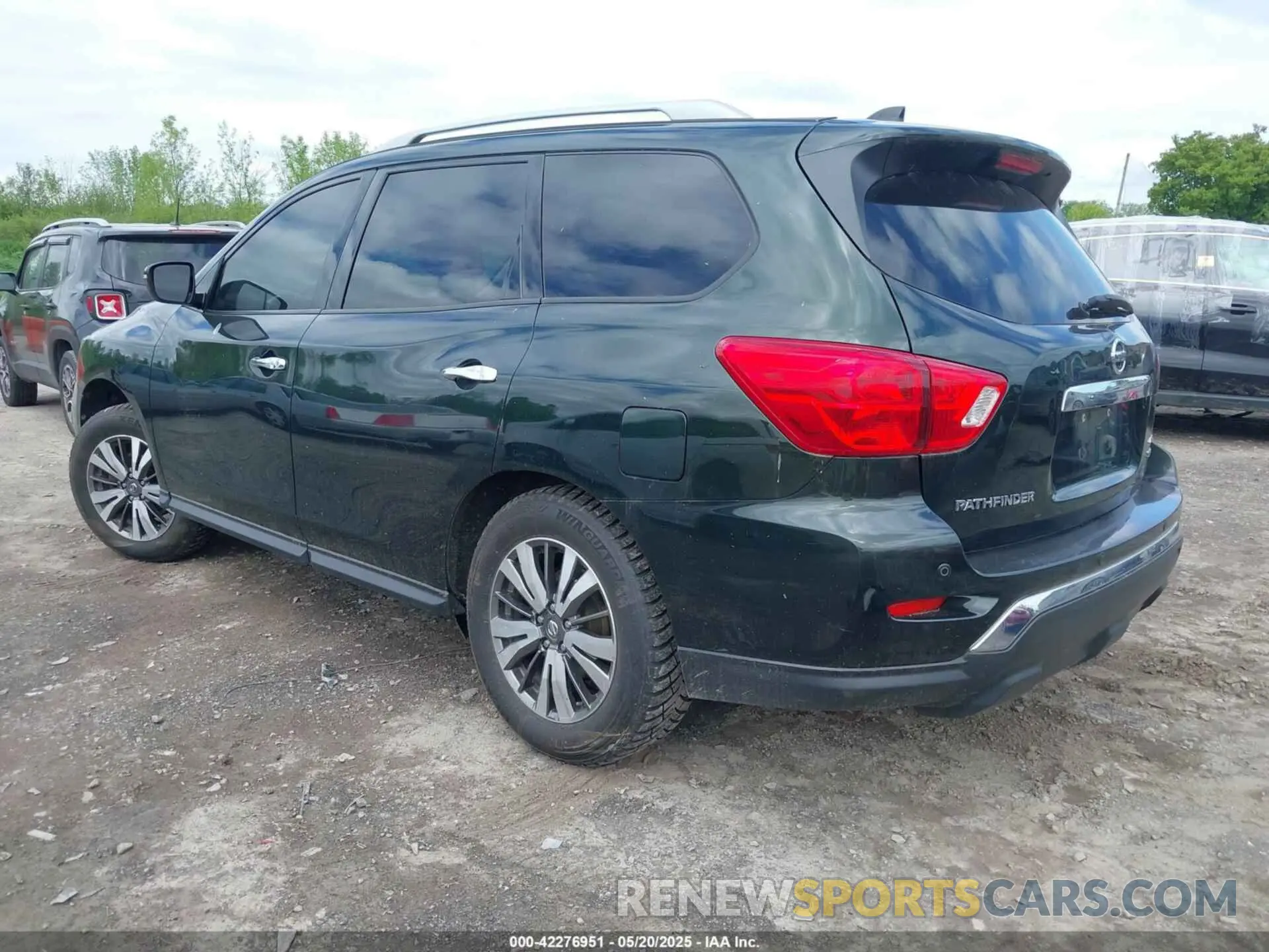 3 Photograph of a damaged car 5N1DR2MM8KC588548 NISSAN PATHFINDER 2019