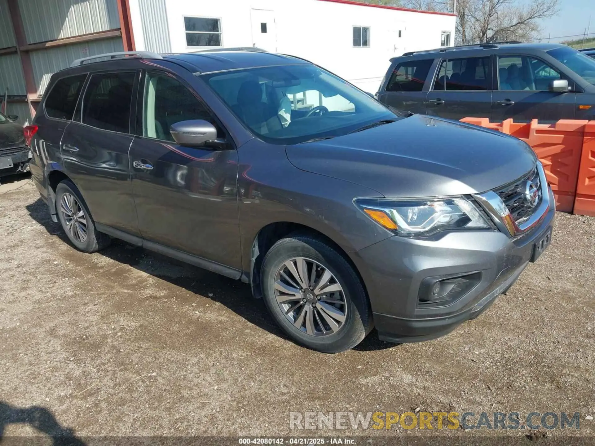1 Photograph of a damaged car 5N1DR2MM8KC588632 NISSAN PATHFINDER 2019